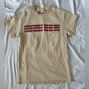 YG Stay Dangerous 2019 Tour Everybody Wear red Beige Size Small Tshirt